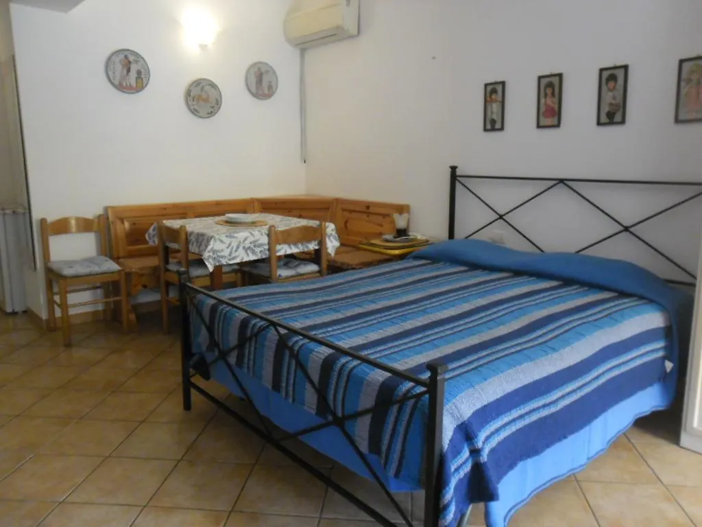 Appartamenti Claudia Rio Marina 0*,